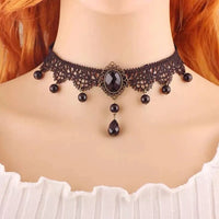 Choker dentelle noire – pendentif étoile gothique