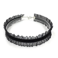 Choker dentelle noire – pendentif étoile gothique