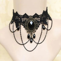 Choker dentelle noire – pendentif étoile gothique