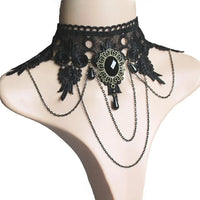 Choker dentelle noire – pendentif étoile gothique