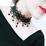 Choker dentelle noire – pendentif étoile gothique
