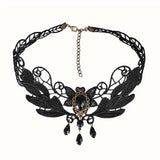 Choker dentelle noire – pendentif étoile gothique